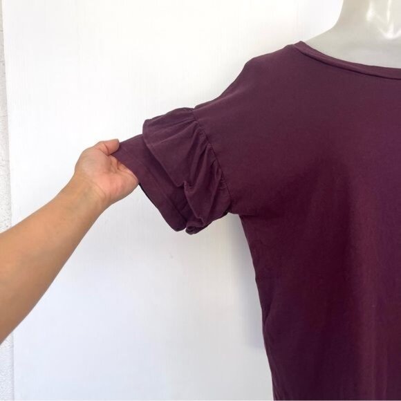 Current Elliott Ruffle Roadie Tee Maroon Burgundy Top 0 - Picture 2 of 6